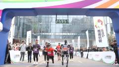 забіг людей та роботів