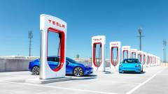 зарядні станції Tesla