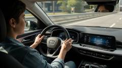 водитель в машине