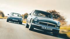 Frontline-mgb-vs-mazda-mx5-rocketeer