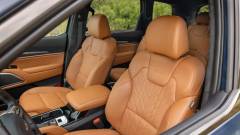 салон автомобіля Kia